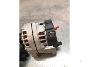Dynamo van een Renault Twingo (C06) 1.2 16V 2002