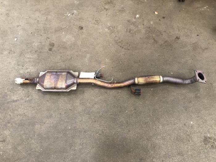 Used Front pipe + catalyst Volkswagen Polo IV (9N1/2/3) 1.4 16V Price € 100,00 Margin scheme offered by Autosloopbedrijf Jan Pronk B.V.
