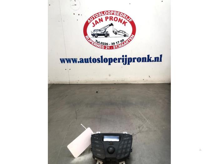 Używane Radio Ford Transit Connect (PJ2) 1.0 EcoBoost 12V 100 Cena € 75,00 Procedura marży oferowane przez Autosloopbedrijf Jan Pronk B.V.