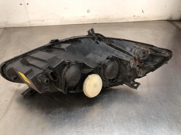 Gebrauchte Scheinwerfer links Mercedes A (W169) 1.5 A-150 5-Drs. Preis € 35,00 Margenregelung angeboten von Autosloopbedrijf Jan Pronk B.V.