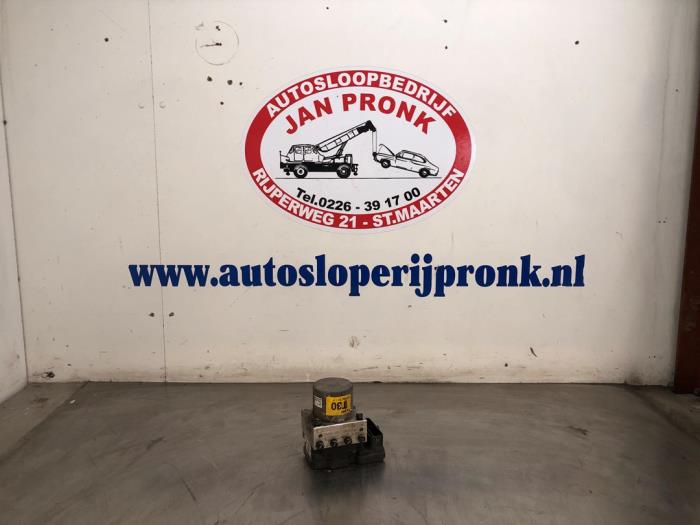 Begagnade ABS-pump Kia Picanto (TA) 1.0 12V Pris € 40,00 Marginaltabell erbjuds av Autosloopbedrijf Jan Pronk B.V.
