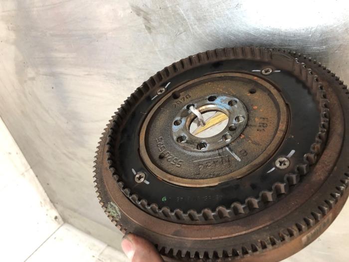 Flywheel from a Fiat Doblo Cargo (263) 1.3 MJ 16V DPF Euro 5 2013