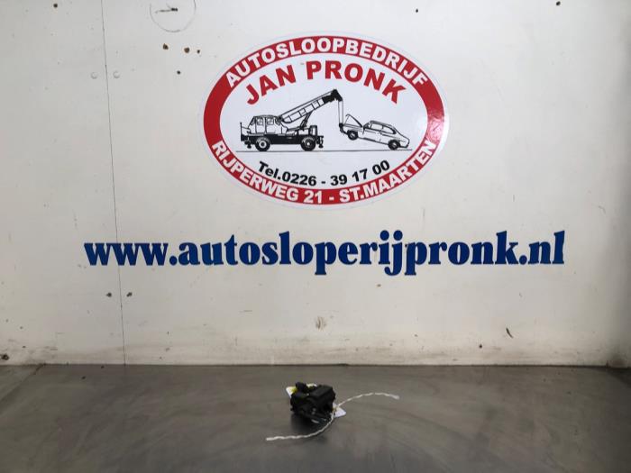 Begagnade Bränsletryckssensor Fiat Doblo Cargo (263) 1.3 MJ 16V DPF Euro 5 Pris € 20,00 Marginaltabell erbjuds av Autosloopbedrijf Jan Pronk B.V.