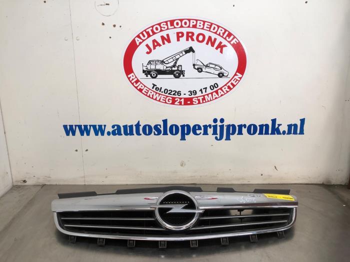 Begagnade Grill Opel Zafira (M75) 1.8 16V Ecotec Pris € 25,00 Marginaltabell erbjuds av Autosloopbedrijf Jan Pronk B.V.