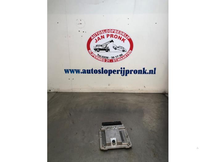 Used Engine management computer Volkswagen Transporter T5 2.5 TDi Price € 150,00 Margin scheme offered by Autosloopbedrijf Jan Pronk B.V.