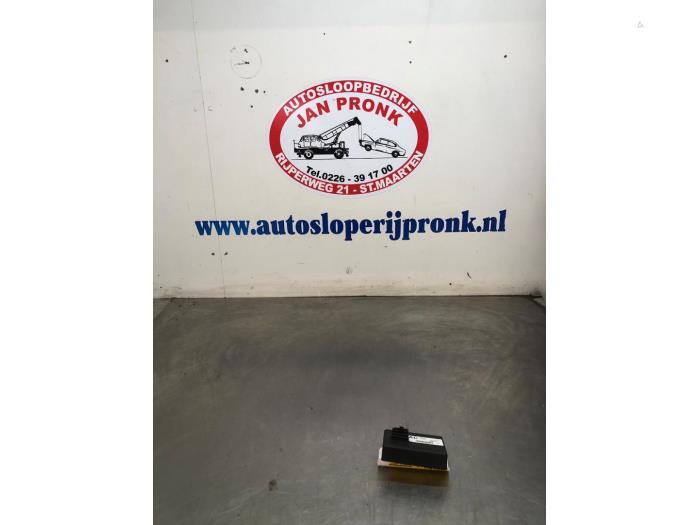 Usagé Ordinateur divers Opel Insignia 2.0 Turbo 16V Ecotec Prix € 35,00 Règlement à la marge proposé par Autosloopbedrijf Jan Pronk B.V.