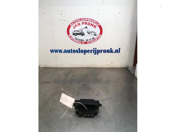 Begagnade Innerdisplay Kia Cee'd Sporty Wagon (EDF) 1.4 16V Pris € 25,00 Marginaltabell erbjuds av Autosloopbedrijf Jan Pronk B.V.