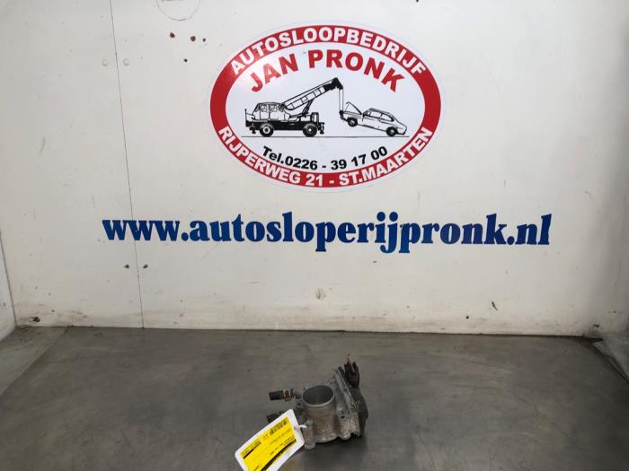 Gebrauchte Drosselklappengehäuse Mitsubishi Colt (Z2/Z3) 1.3 16V Preis € 50,00 Margenregelung angeboten von Autosloopbedrijf Jan Pronk B.V.