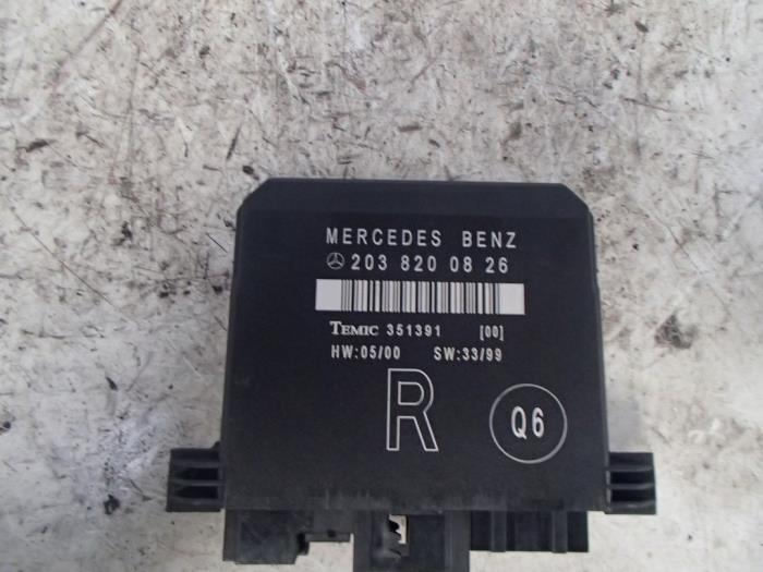Used On-board computer Mercedes C (W203) 2.2 C-220 CDI 16V Price € 50,00 Margin scheme offered by Autosloopbedrijf Jan Pronk B.V.