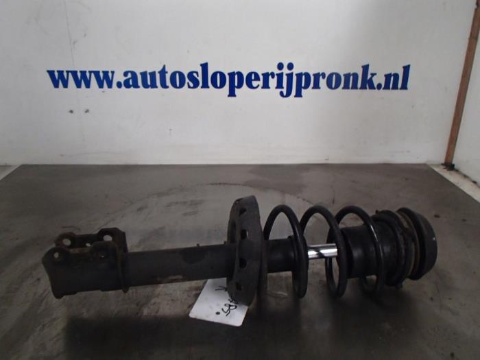 Front shock absorber rod, right from a Opel Astra G (F08/48) 1.6 2000