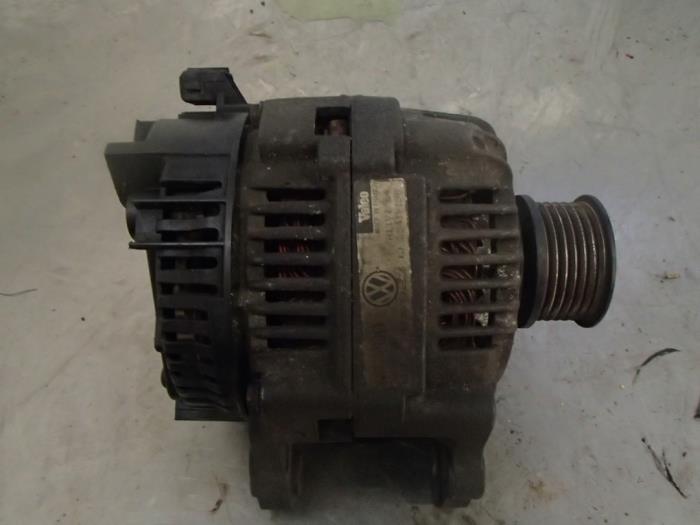 Gebrauchte Dynamo Volkswagen Lupo (6X1) 1.4 16V 75 Preis € 40,00 Margenregelung angeboten von Autosloopbedrijf Jan Pronk B.V.