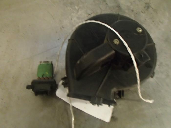 Heating and ventilation fan motor from a Fiat Seicento (187) 1.1 SPI Hobby,Young 2000