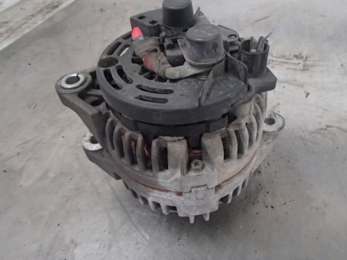 Begagnade Dynamo Alfa Romeo 147 (937) 1.6 HP Twin Spark 16V Pris € 40,00 Marginaltabell erbjuds av Autosloopbedrijf Jan Pronk B.V.