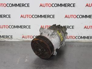 Usados Bomba de aire acondicionado Renault Scénic II (JM) 1.9 dCi 120 Precio € 75,00 Norma de margen ofrecido por Autocommerce