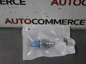 Nuevos Interruptor de presión de aceite Peugeot 206 Precio € 30,25 IVA incluido ofrecido por Autocommerce