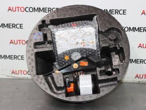 Usagé Kit de cric + Roue de secours Renault Clio IV (5R) 0.9 Energy TCE 90 12V Prix sur demande proposé par Autocommerce