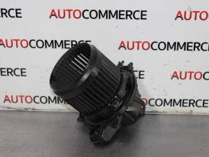 Used Heating and ventilation fan motor Renault Clio IV (5R) 0.9 Energy TCE 90 12V Price € 50,00 Margin scheme offered by Autocommerce
