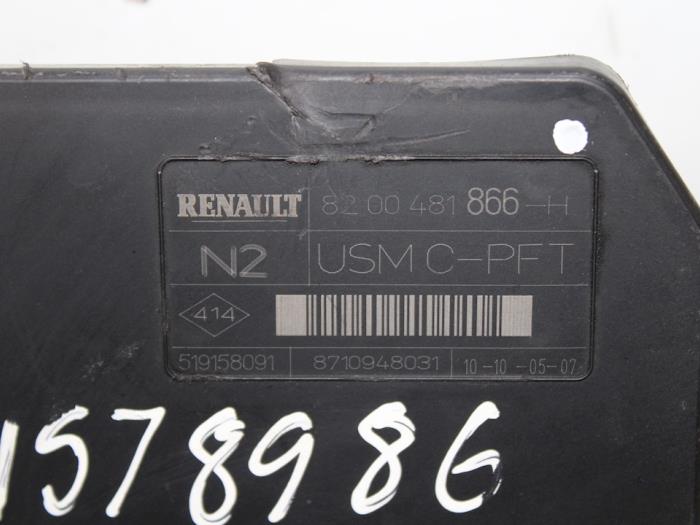 Renault Megane 2007 1.6 VVT Fusebox 8200481866-G 