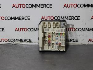Used Fuse box Renault Scénic II (JM) 1.6 16V Price € 30,00 Margin scheme offered by Autocommerce