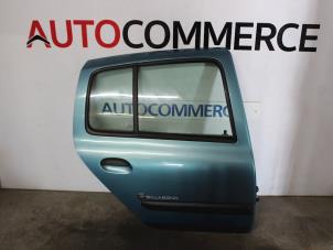 Used Rear door 4-door, right Renault Clio II Societe (SB) 1.5 dCi 80 Price € 30,00 Margin scheme offered by Autocommerce