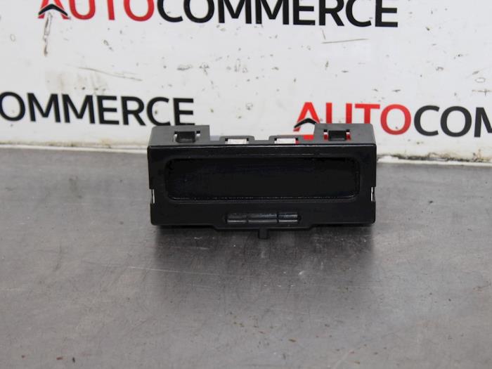 Begagnade Innerdisplay Renault Clio II Societe (SB) 1.5 dCi 80 Pris € 20,00 Marginaltabell erbjuds av Autocommerce