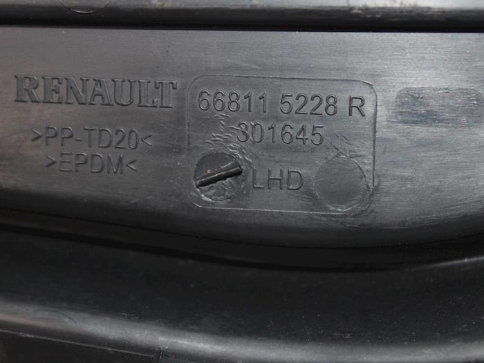 Paravientos de un Renault Clio IV (5R) 0.9 Energy TCE 90 12V GPL 2014
