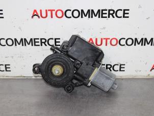 Used Door window motor Volkswagen Polo V (6R) 1.2 12V BlueMotion Technology Price on request offered by Autocommerce