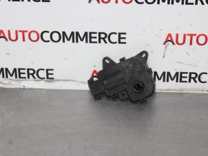 Used Heater valve motor Renault Espace (JK) 2.0 dCi 16V 130 FAP Price on request offered by Autocommerce