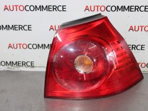 Used Taillight, right Volkswagen Golf V (1K1) 1.9 TDI Price € 30,00 Margin scheme offered by Autocommerce