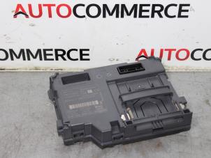 Used Card reader (lock) Renault Clio IV (5R) 0.9 Energy TCE 90 12V Price € 30,00 Margin scheme offered by Autocommerce