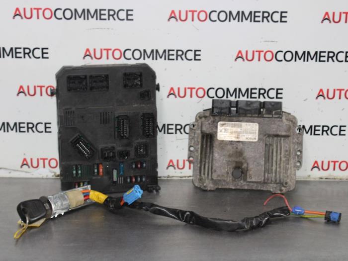 Used Engine management computer Peugeot 206 SW (2E/K) 1.4 HDi Price € 140,00 Margin scheme offered by Autocommerce