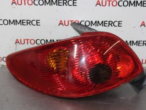 Used Taillight, left Peugeot 206 (2A/C/H/J/S) 1.1 XN,XR Price € 30,00 Margin scheme offered by Autocommerce