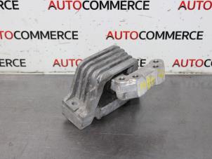 Used Engine mount Peugeot 207 CC (WB) 1.6 16V Price € 10,00 Margin scheme offered by Autocommerce