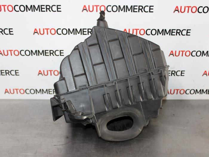 Gebrauchte Luftfiltergehäuse Renault Megane III Grandtour (KZ) 1.5 dCi 90 Preis € 20,00 Margenregelung angeboten von Autocommerce