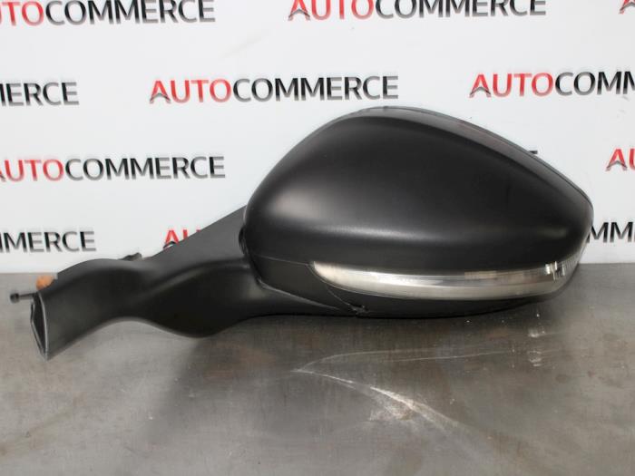 Wing mirror, left from a Peugeot 208 I (CA/CC/CK/CL) 1.4 HDi 2014