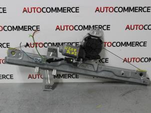 Used Window mechanism 2-door, front right Peugeot 207/207+ (WA/WC/WM) 1.6 HDi 16V Price € 60,00 Margin scheme offered by Autocommerce