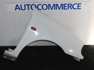 Gebrauchte Kotflügel rechts vorne Renault Clio II Societe (SB) 1.5 dCi 65 Preis € 30,00 Margenregelung angeboten von Autocommerce
