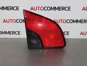 Nowe Tylne swiatlo pozycyjne lewe Peugeot 406 Break (8E/F) 1.8 Cena € 18,15 Z VAT oferowane przez Autocommerce