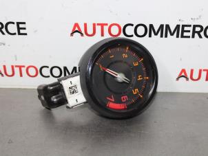Used Tachometer Renault Twingo II (CN) 1.2 16V Price € 40,00 Margin scheme offered by Autocommerce