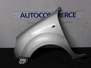 Used Front wing, left Renault Kangoo Express (FC) 1.5 dCi 60 Price € 30,00 Margin scheme offered by Autocommerce