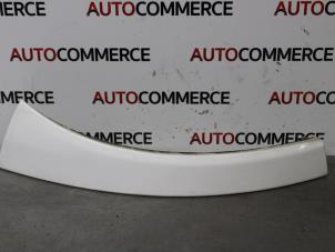 Used Grille strip Citroen Jumper (U9) 2.2 HDi 100 Euro 4 Price on request offered by Autocommerce