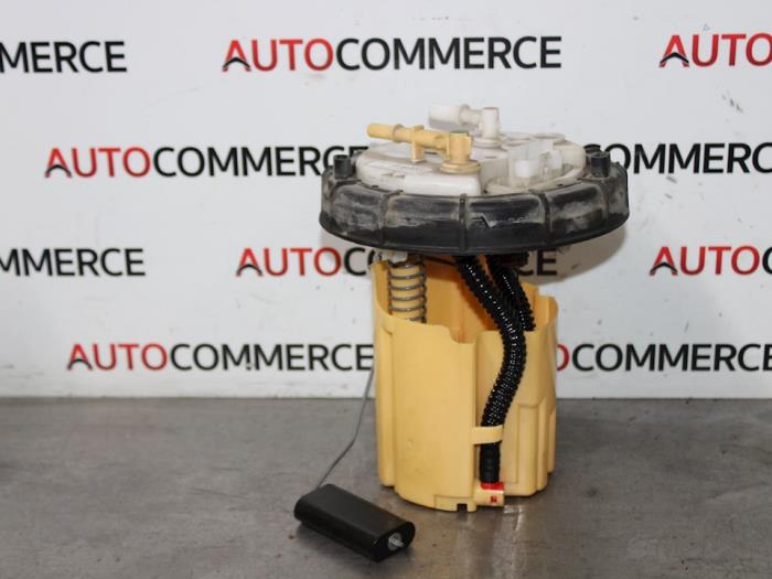 Używane Pompa oleju napedowego Citroen Jumpy (G9) 1.6 HDI 16V Cena na żądanie oferowane przez Autocommerce