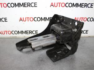 Used Engine mount Citroen DS3 (SA) 1.4 HDi Price on request offered by Autocommerce