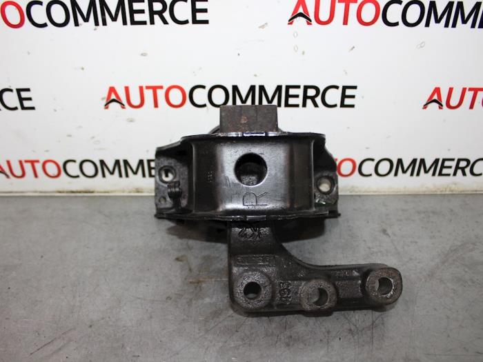 Used Engine mount Citroen DS3 (SA) 1.4 HDi Price on request offered by Autocommerce
