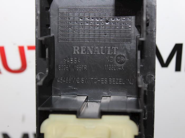 Electric window switch from a Renault Clio IV (5R) 1.5 Energy dCi 90 FAP 2015