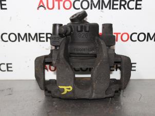 Used Front brake calliper, right Renault Clio IV (5R) 1.5 Energy dCi 90 FAP Price € 75,00 Margin scheme offered by Autocommerce