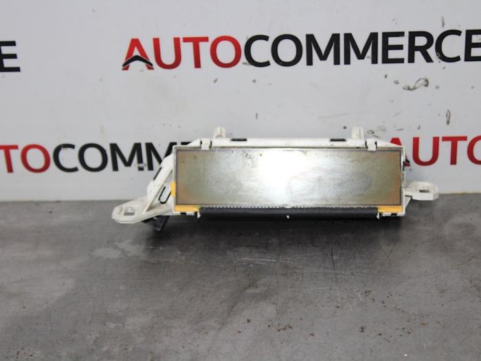 Begagnade Innerdisplay Citroen C4 Berline (LC) 1.6 16V Pris på förfrågan erbjuds av Autocommerce