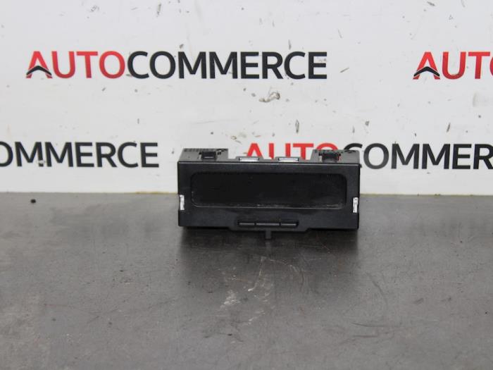 Used Interior display Renault Megane II Grandtour (KM) 2.0 16V Price € 20,00 Margin scheme offered by Autocommerce