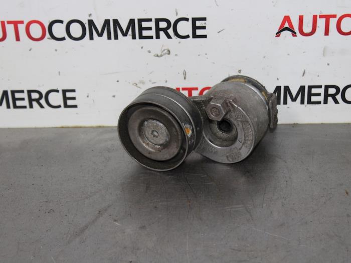 Usados Rodillo tensor correa múltiple Renault Megane II Grandtour (KM) 2.0 16V Precio € 10,00 Norma de margen ofrecido por Autocommerce