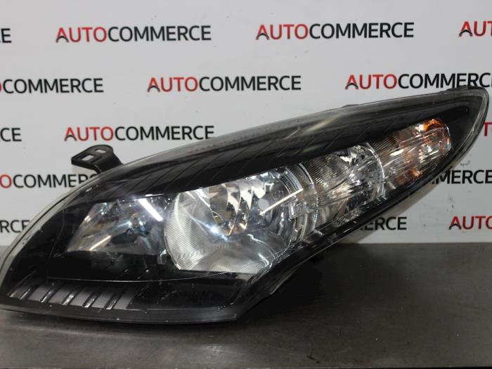 Used Renault Megane Iii Grandtour Kz 1 5 Dci 110 Headlight Left r Autocommerce Proxyparts Com